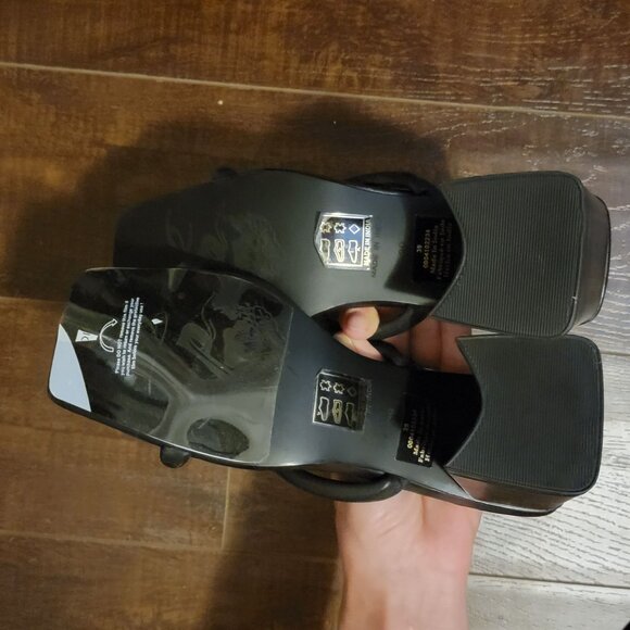 NEW Free People Parker Sandals Womens 8.5 Black Leather Basic Y2K Whimsygoth - Picture 7 of 9